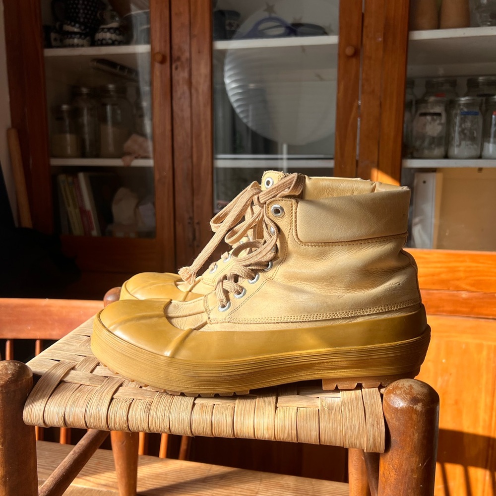 Jacquemus Tan and Gold Women's Rain Boots